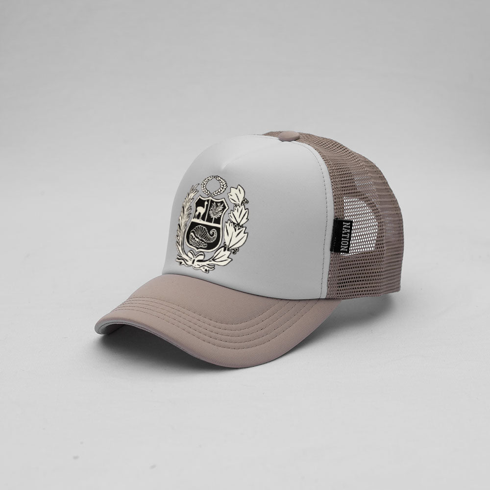 Gorra Trucker Escudo Peru